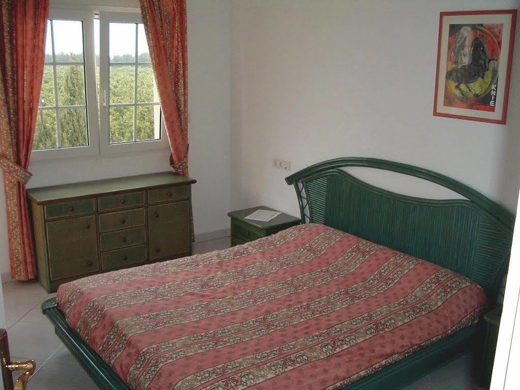 Pension Los Caballos Els Poblets Exterior photo
